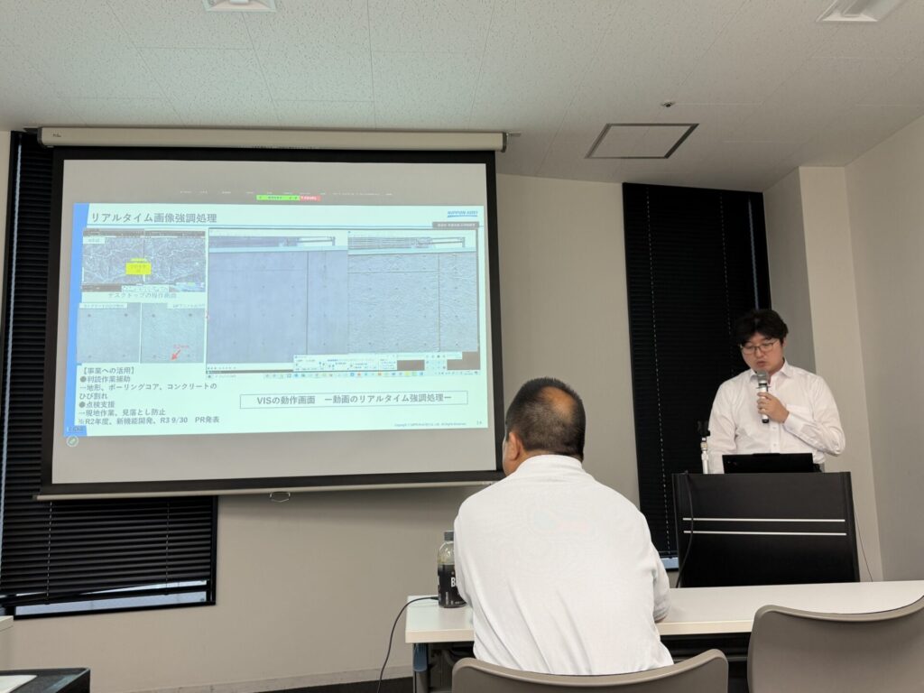 地質技術者の五感とAI活用について講義する日本工営の古木宏和氏